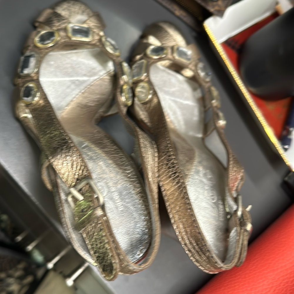 Dolce and gabbana wedges that are so cute